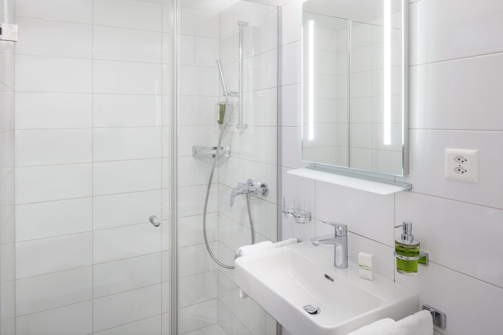 Hotel Continental - Double Room Bathroom - Zermatt